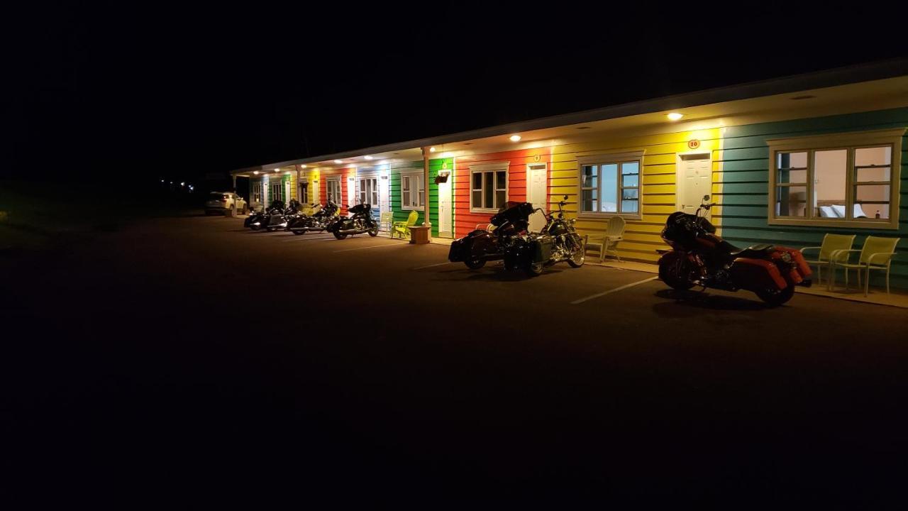 Cornerstone Motel Chéticamp Exterior foto